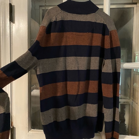 Men’s sweater . Like new - Picture 2 of 5